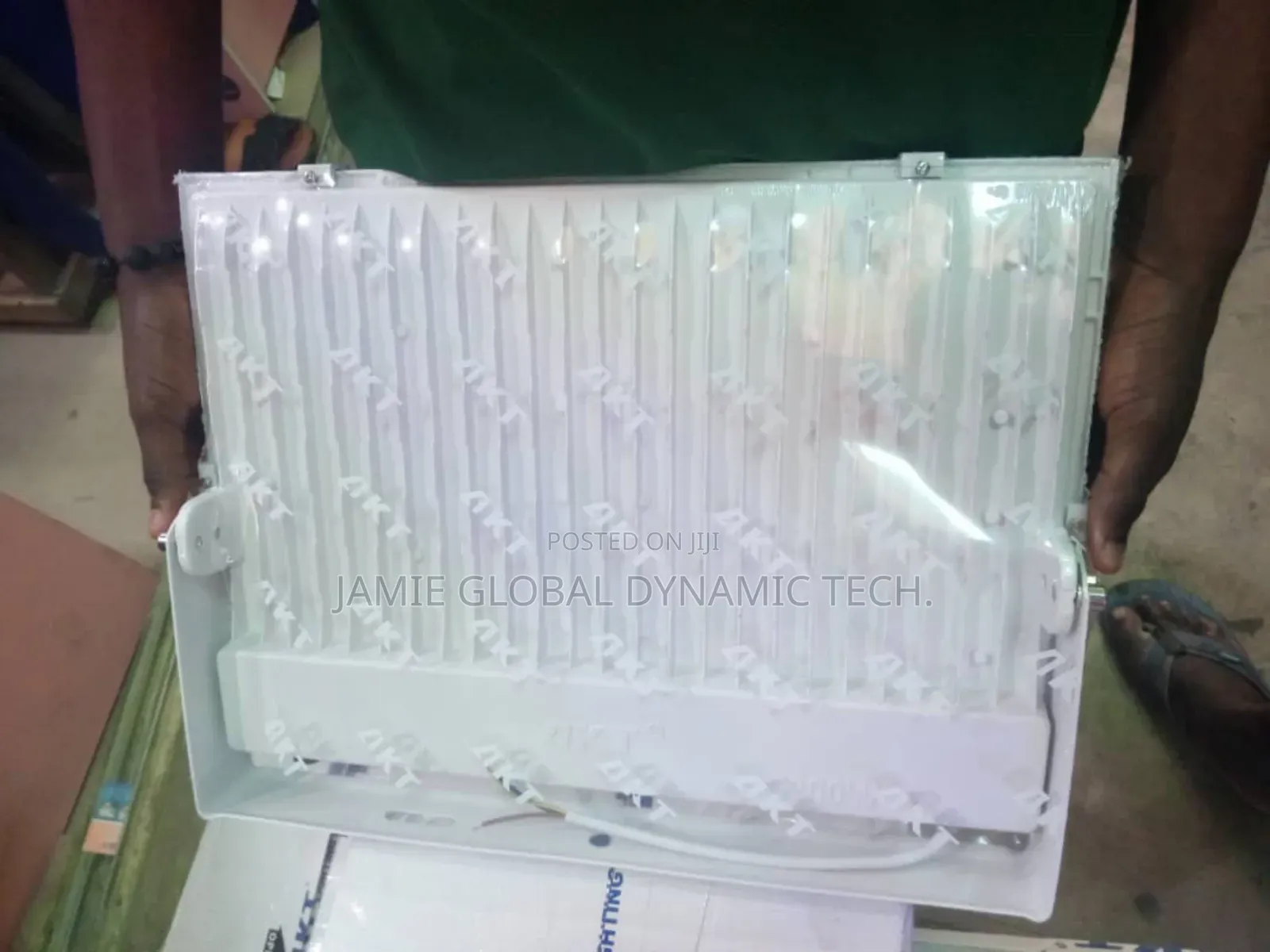 AKT 200w Floodlight