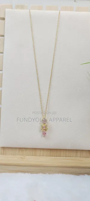 Photo - Female Luxury Necklace