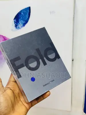 New Samsung Galaxy Z Fold4 256 GB Black