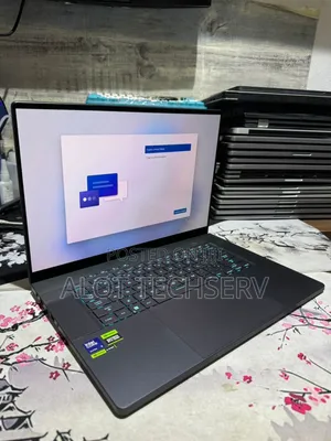 Laptop Asus ROG Zephyrus G16 16GB Intel Core Ultra 9 SSD 1T