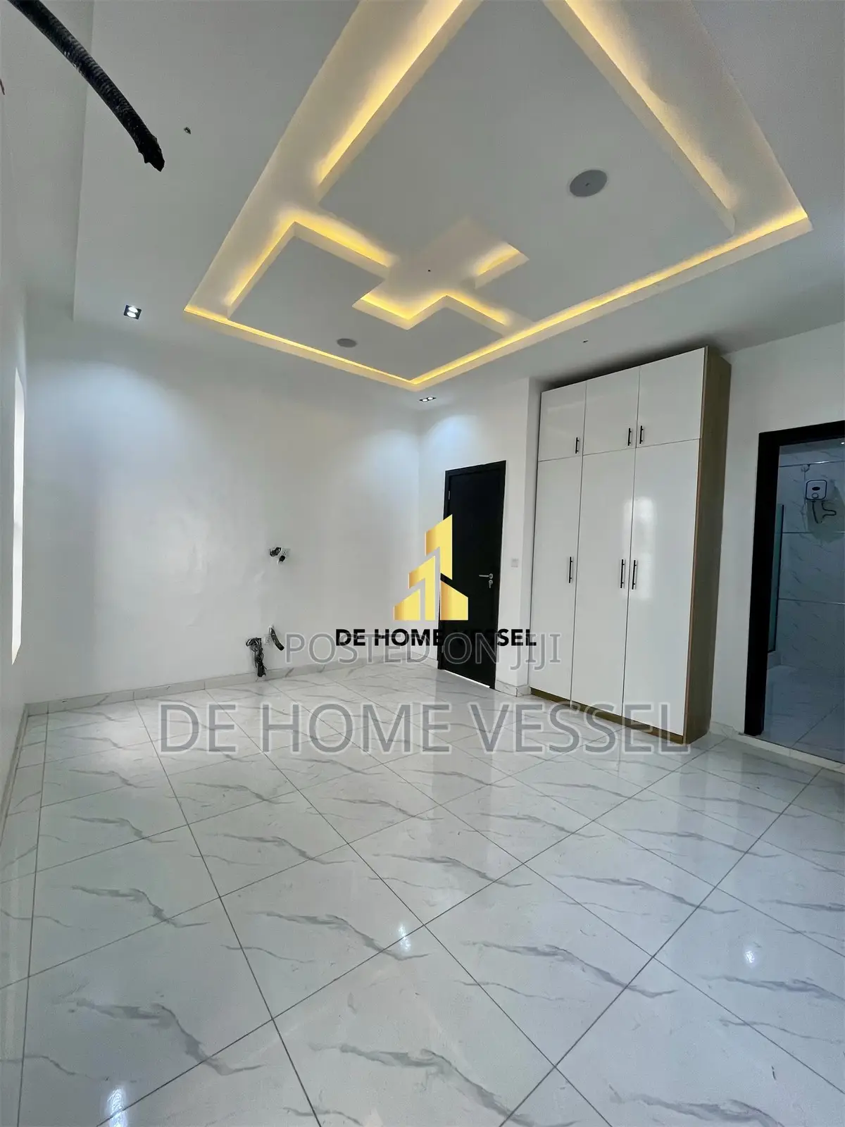 Decent 4 Bed Semidetached In A Secure Estste