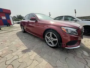 Mercedes-Benz C300 2018 Burgundy
