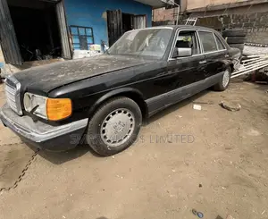 Mercedes-Benz 350D 2015 Black