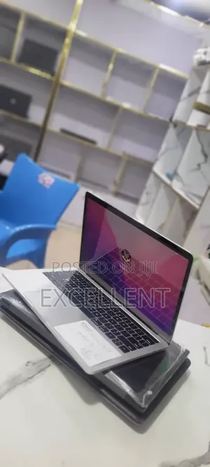 Laptop Apple MacBook Pro 2016 16GB Intel Core I5 SSD 256GB
