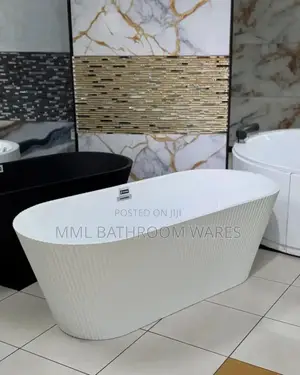 Stripped Design Fluted Freestanding White Bathtubs