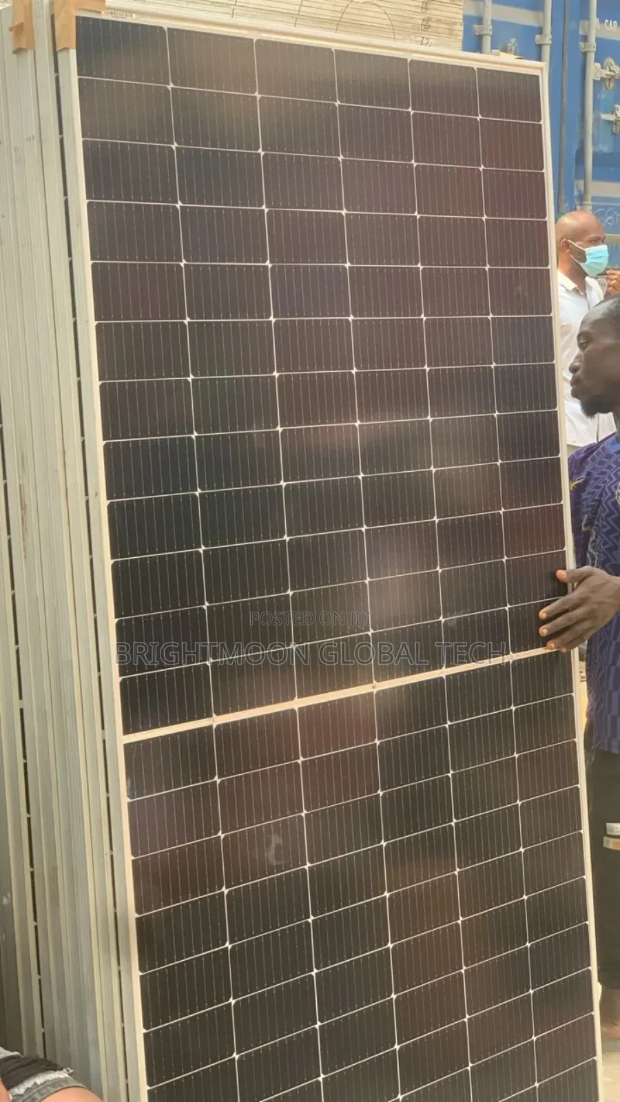 550watts Solar Panels..