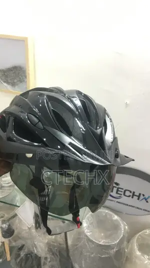 Professional Bike Helmet With Backlight Size 58-62cm