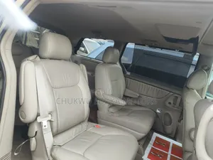 Toyota Sienna XLE AWD 2005 Gold