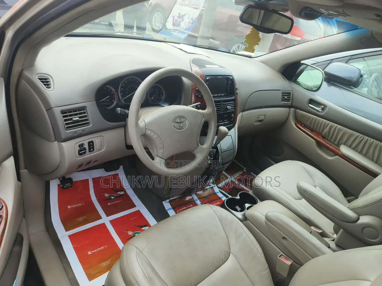 Toyota Sienna XLE AWD 2005 Gold