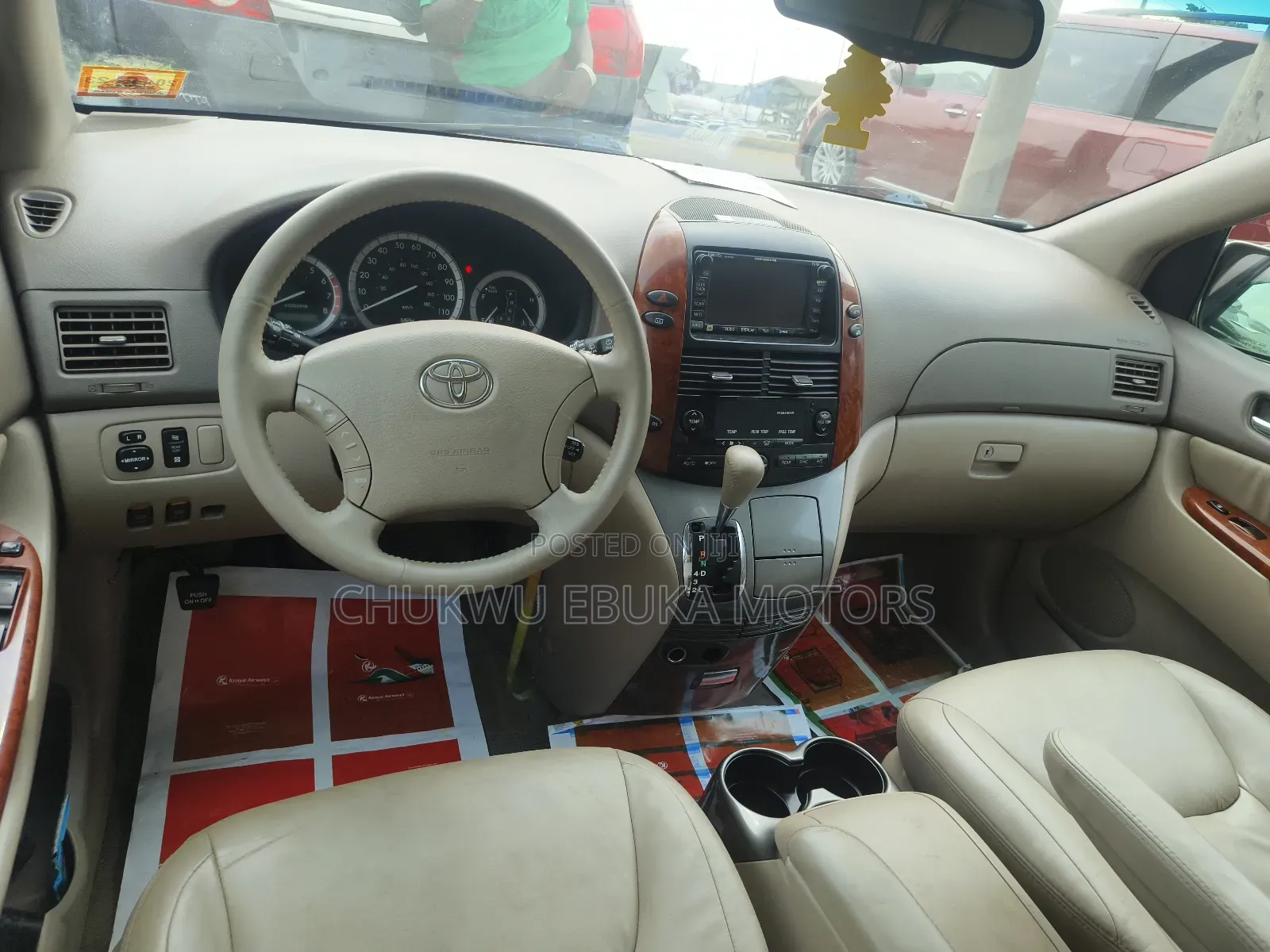 Toyota Sienna XLE AWD 2005 Gold