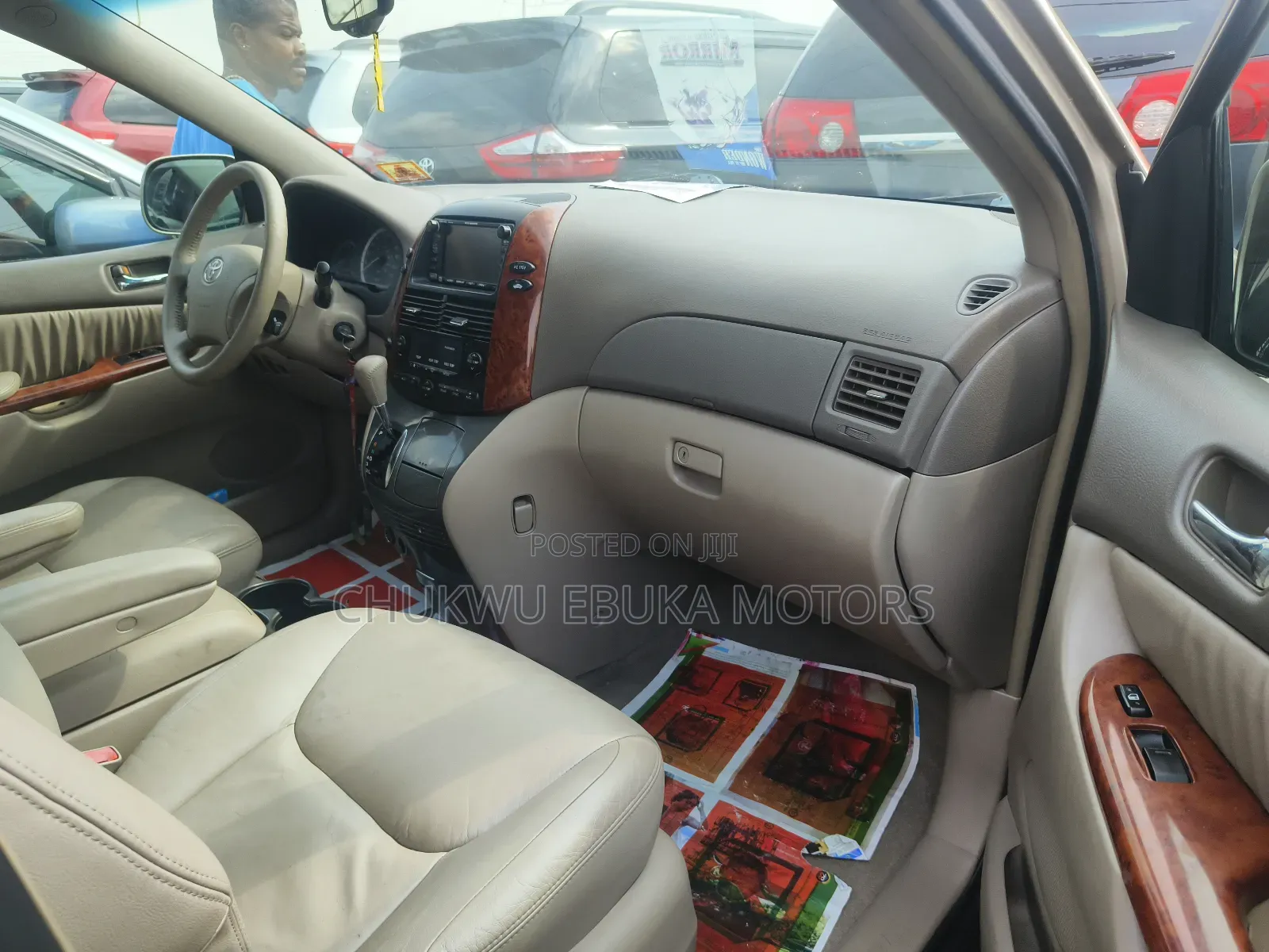 Toyota Sienna XLE AWD 2005 Gold