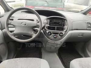 Toyota Previa Automatic 2003 Green