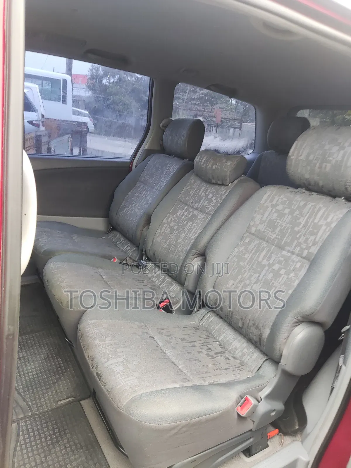 Toyota Previa 2003 Red