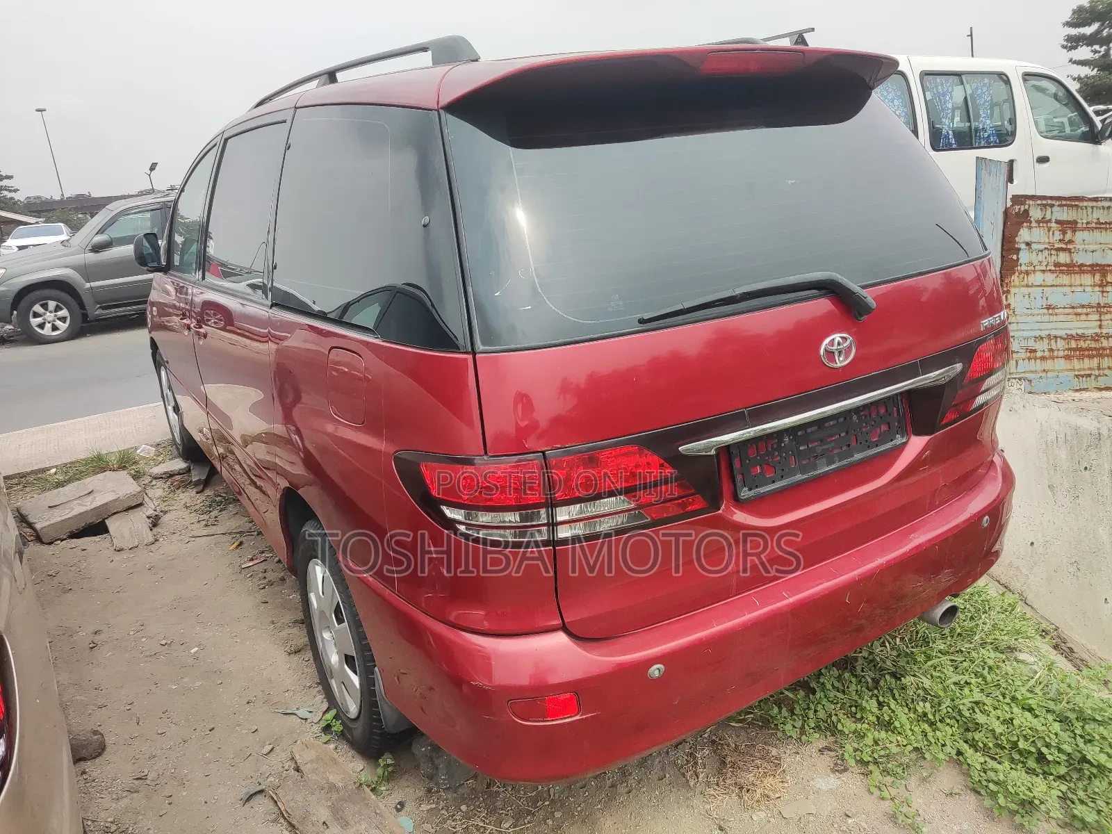 Toyota Previa 2003 Red