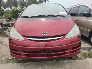 Toyota Previa 2003 Red
