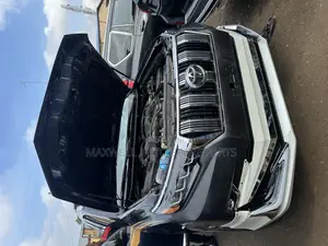 Land Cruiser Prado Direct 2011 Upgrade to 2022 Available
