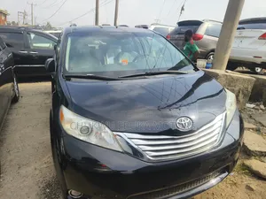 Toyota Sienna Limited 7 Passenger 2012 Black