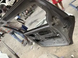 Sliding Door Toyota Sienna 2012