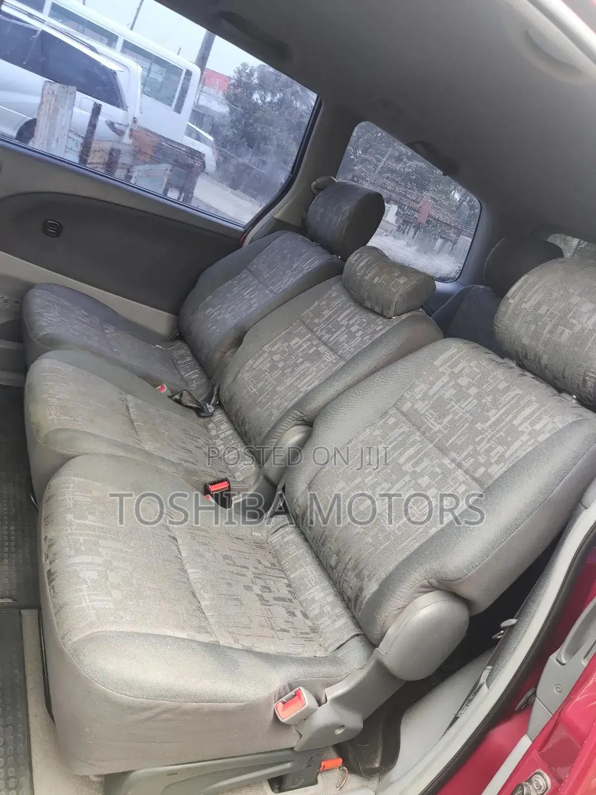 Toyota Previa 2003 Red