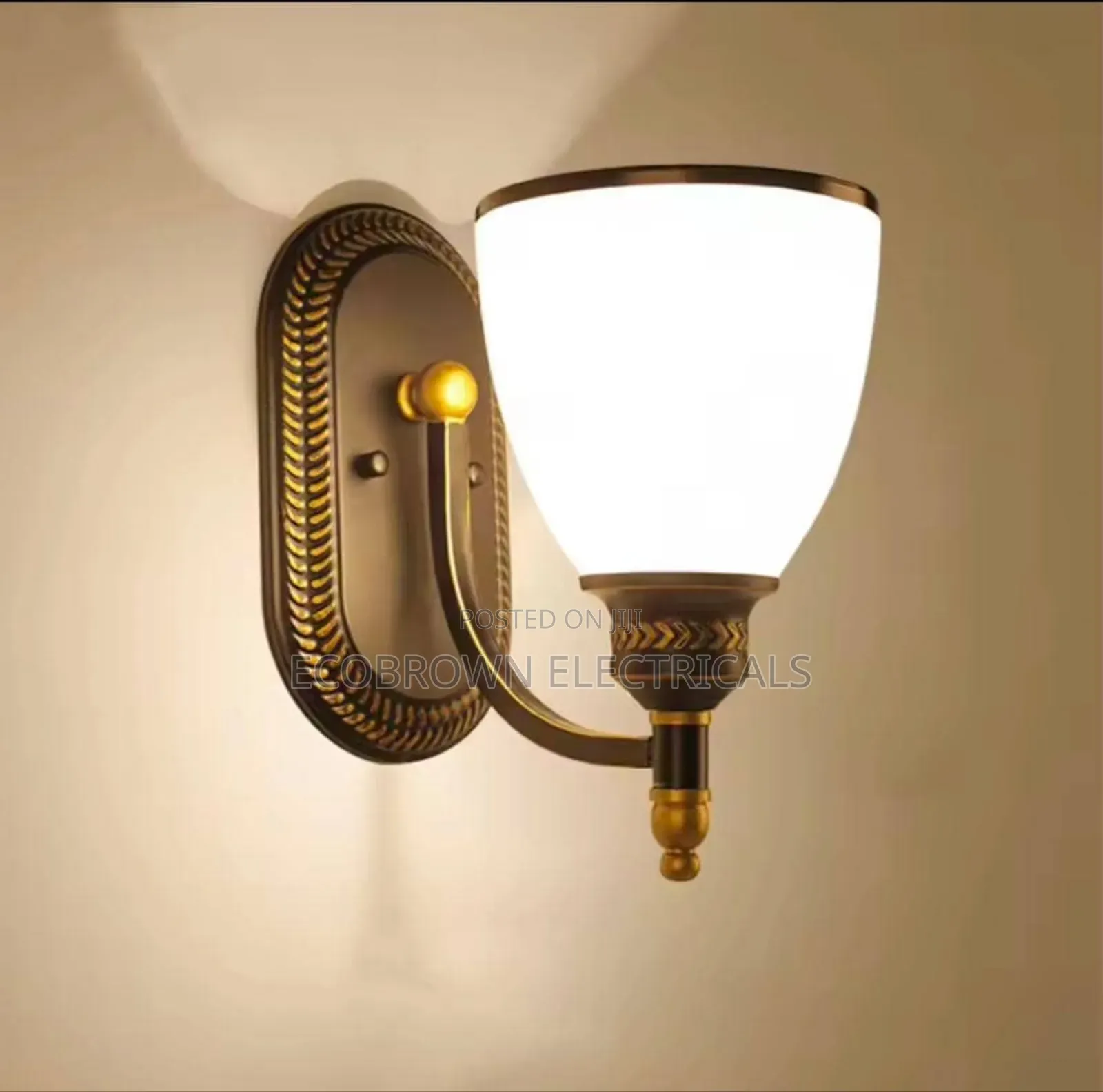Quality Cast Wall Brackets Light