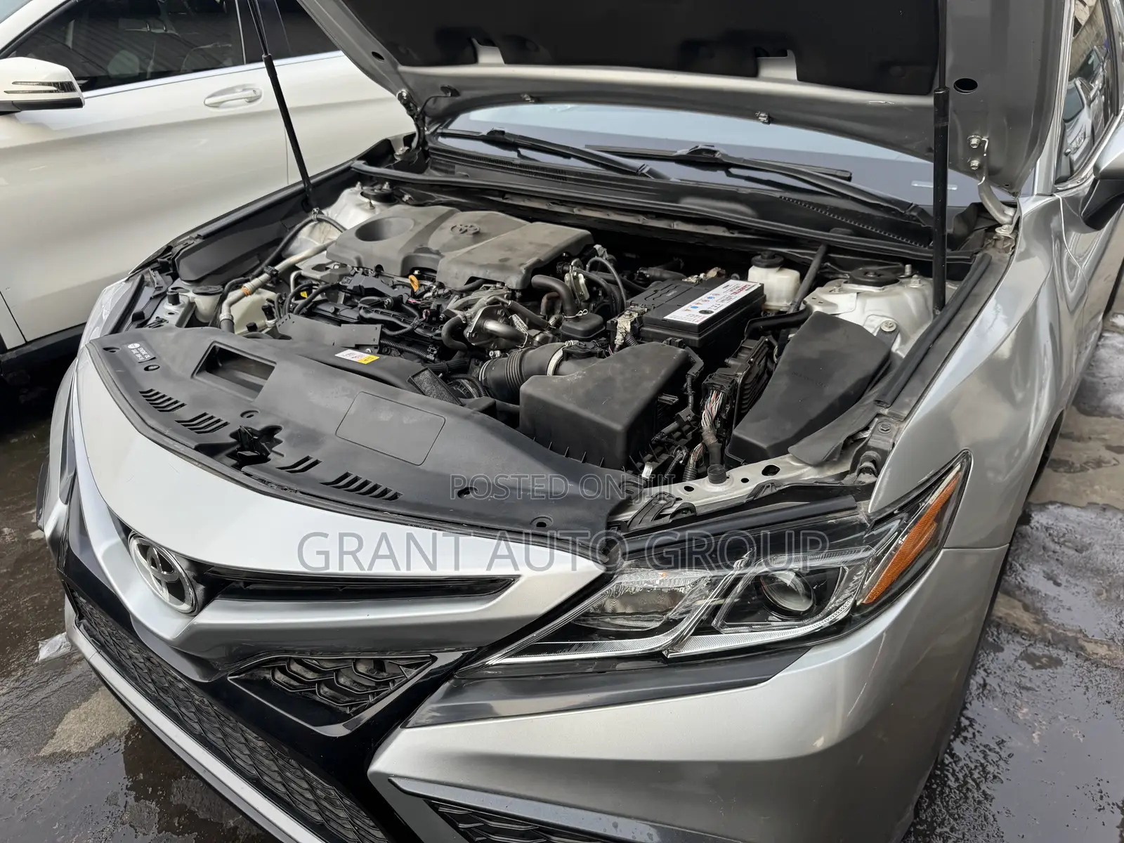 Toyota Camry 2018 Silver