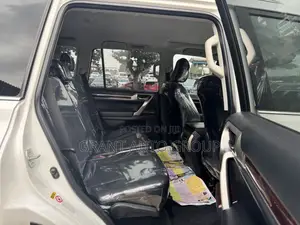 Lexus GX 460 Luxury 2019 White