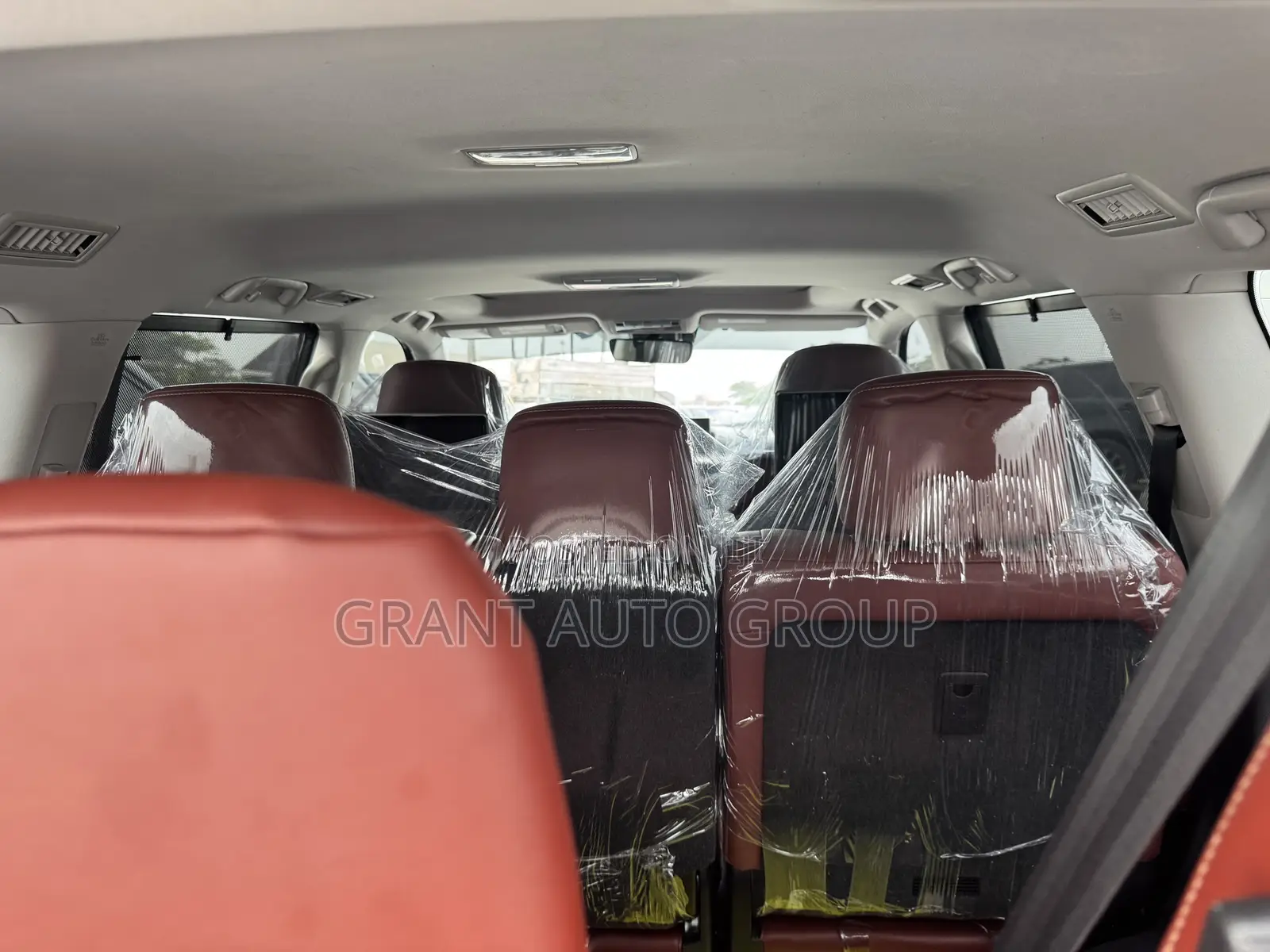 Lexus LX 570 AWD 2017 Gold