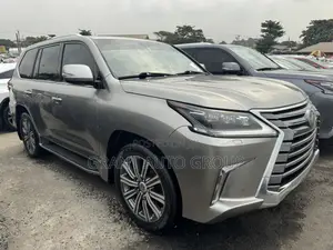Lexus LX 570 AWD 2017 Gold