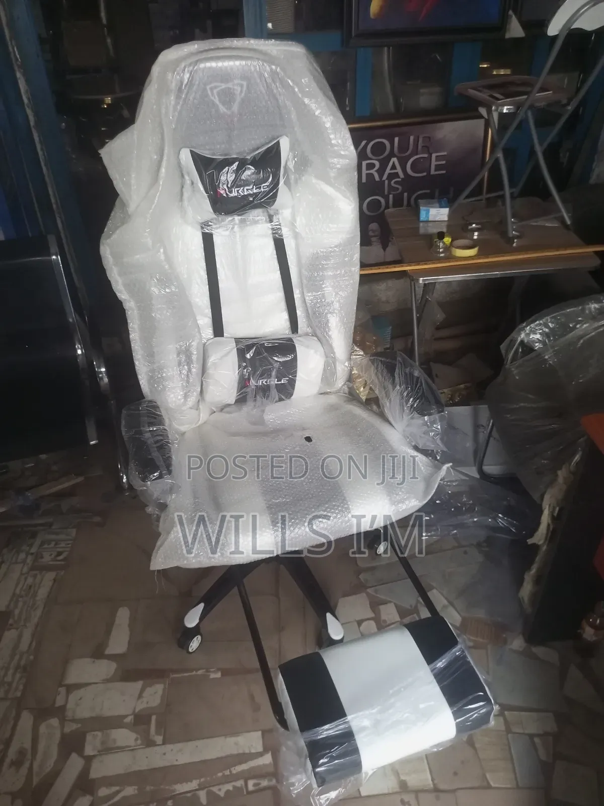 Furgle Gaming Swivel Chair