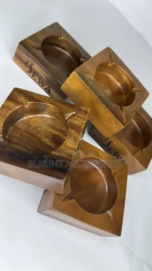 High Quality Wooden Ashtray