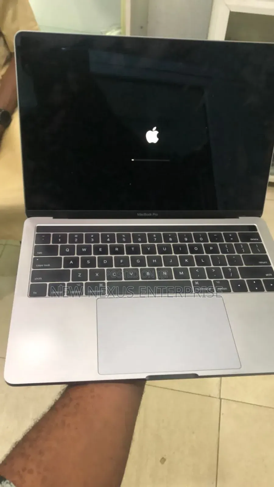 Laptop Apple MacBook Pro 2017 16GB Intel Core I7 SSD 256GB
