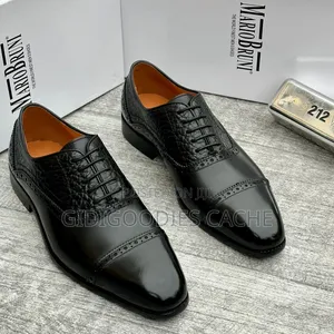 Photo - Mario Bruni Oxfords
