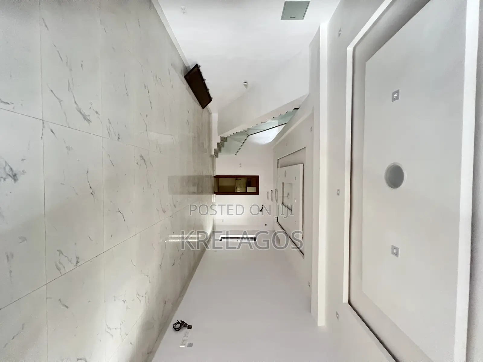 5bdrm Duplex in Lekki Phase 1 for sale