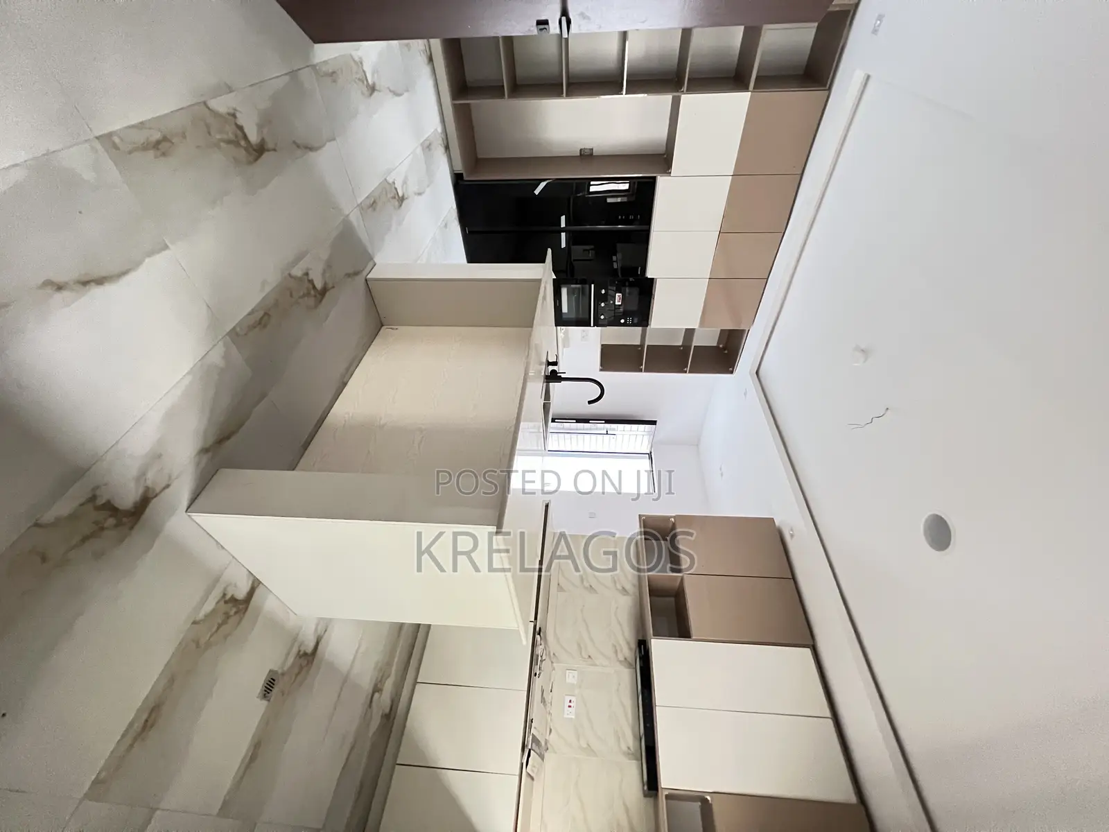 5bdrm Duplex in Lekki Phase 1 for sale