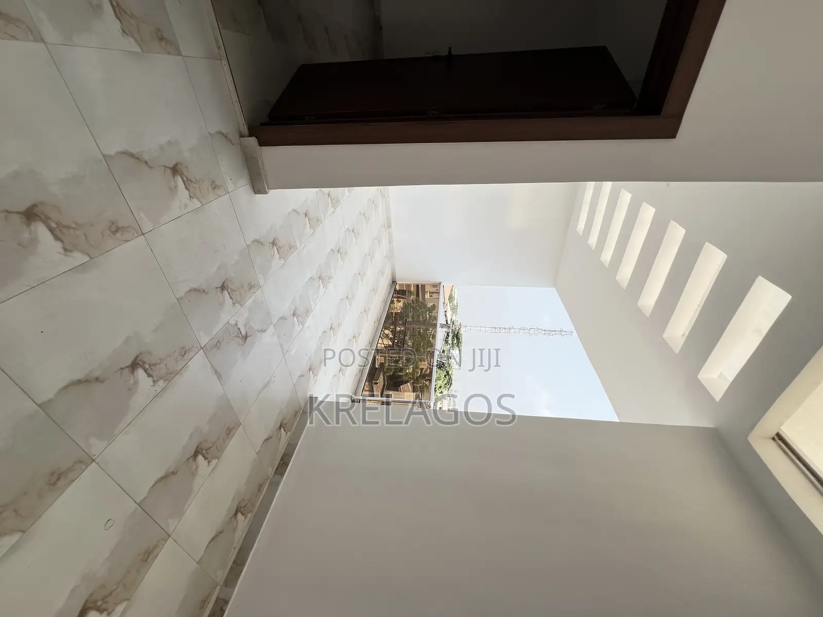 5bdrm Duplex in Lekki Phase 1 for sale