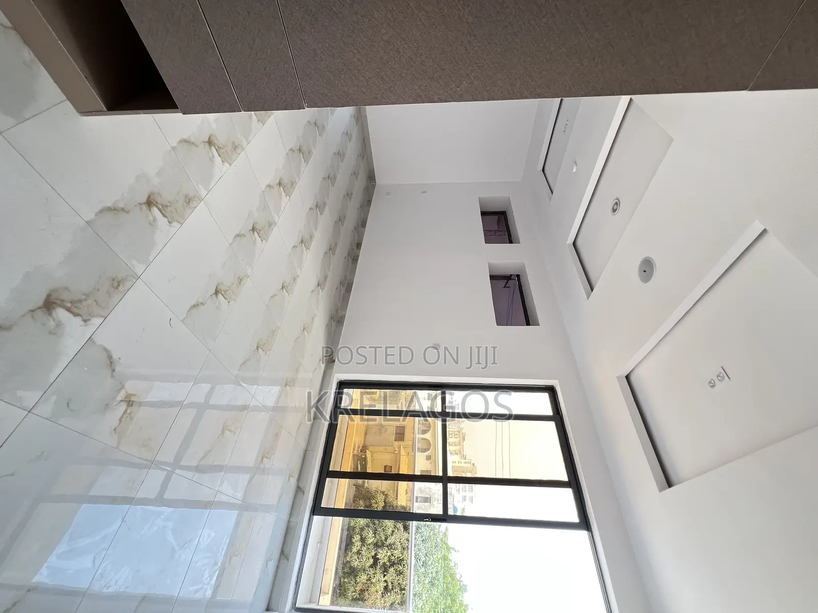 5bdrm Duplex in Lekki Phase 1 for sale