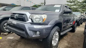 Toyota Tacoma 2015 Gray