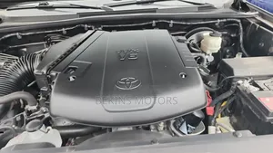 Toyota Tacoma 2015 Gray