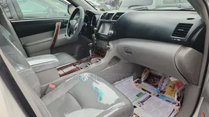Toyota Highlander 2012 White