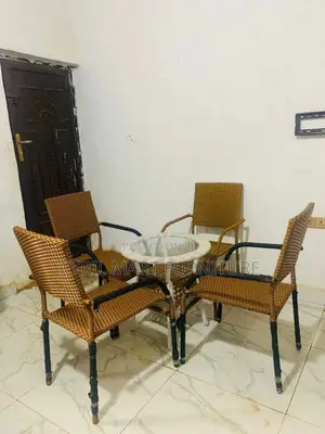 Hotel / Bar Chair and Table for Seater