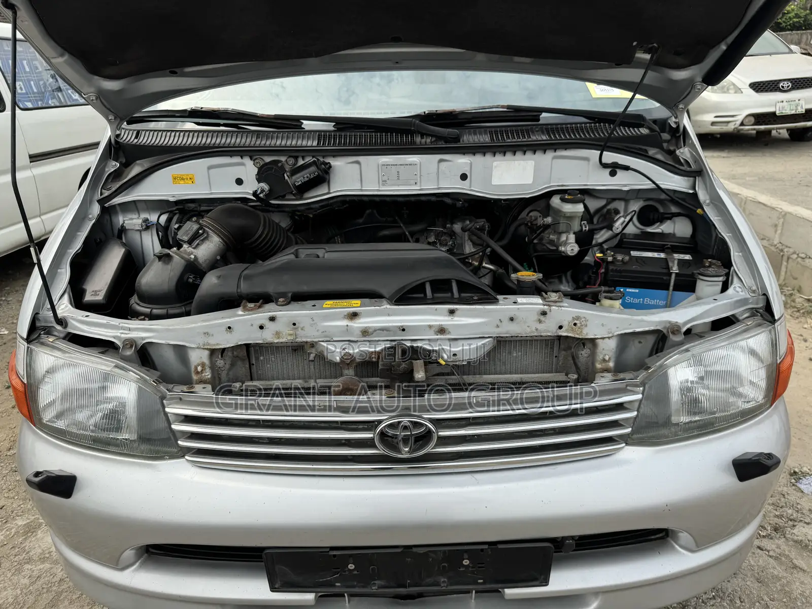 Toyota HiAce 2005 Silver