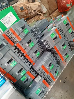 McCb Breaker