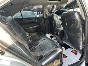 Toyota Camry 2016 Silver