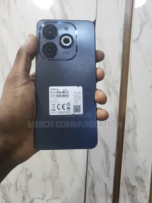 Photo - Infinix Smart 8 64 GB Blue