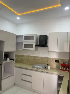 Furnished 2bdrm Apartment in Lekki Phase1 for sale