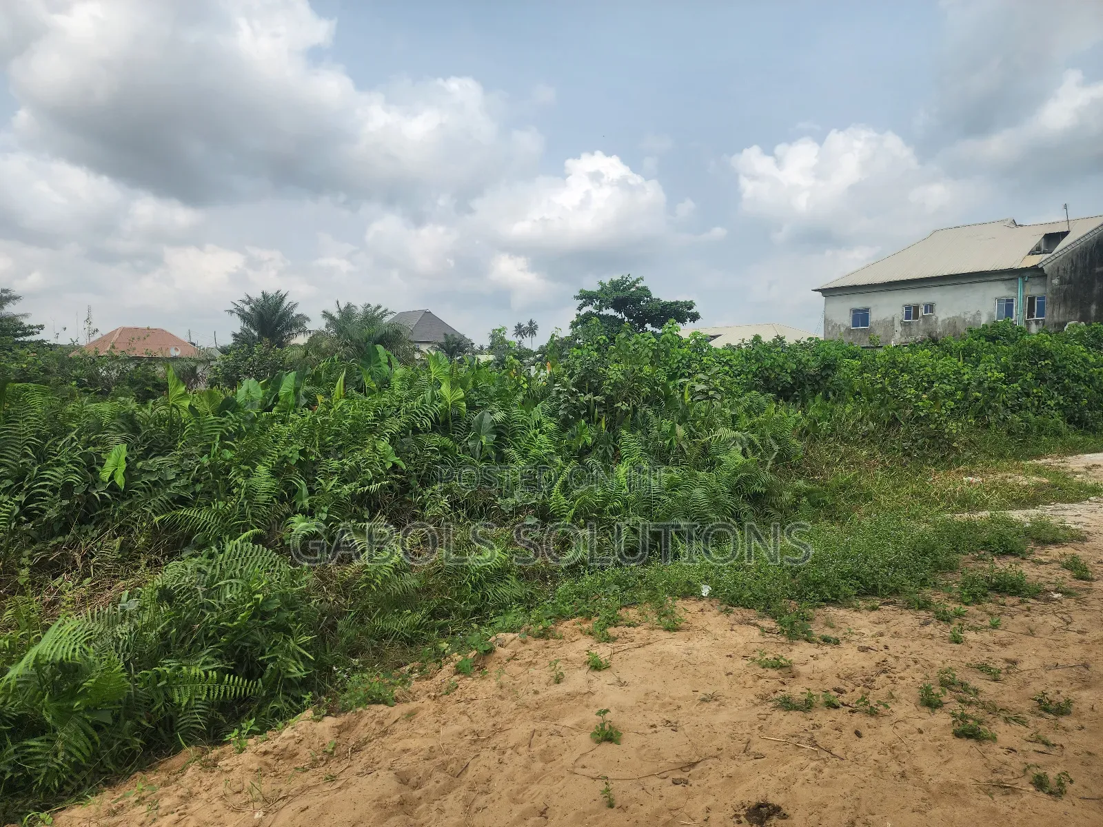1 Acre in Container Bus-Stop