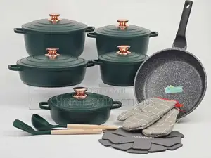 Beautiful Cookware Set With Pan