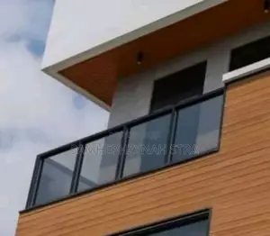Aluminum Window/Glass and Stainless Hand Rails