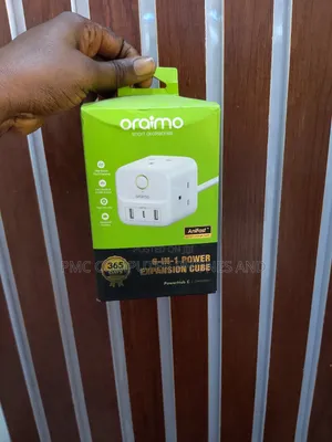 Oraimo 6-in-1 Power Expansion Cube