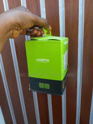 Oraimo 6-in-1 Power Expansion Cube